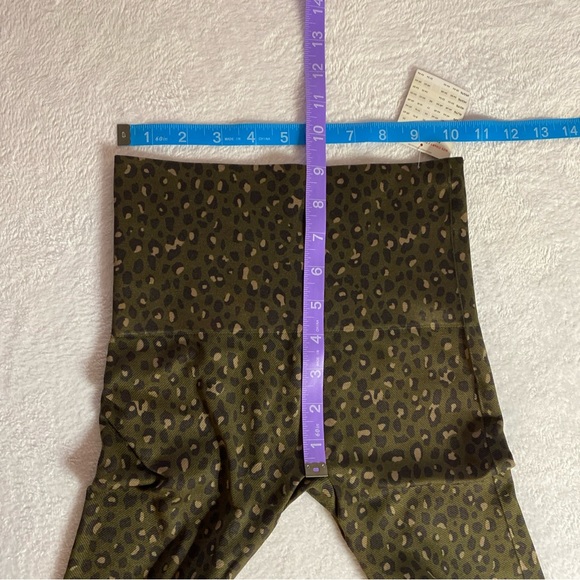 Spanx Women SMALL Legging Olive Leopard Cheetah Print Sexy Adult Clubwear Party - Picture 8 of 9